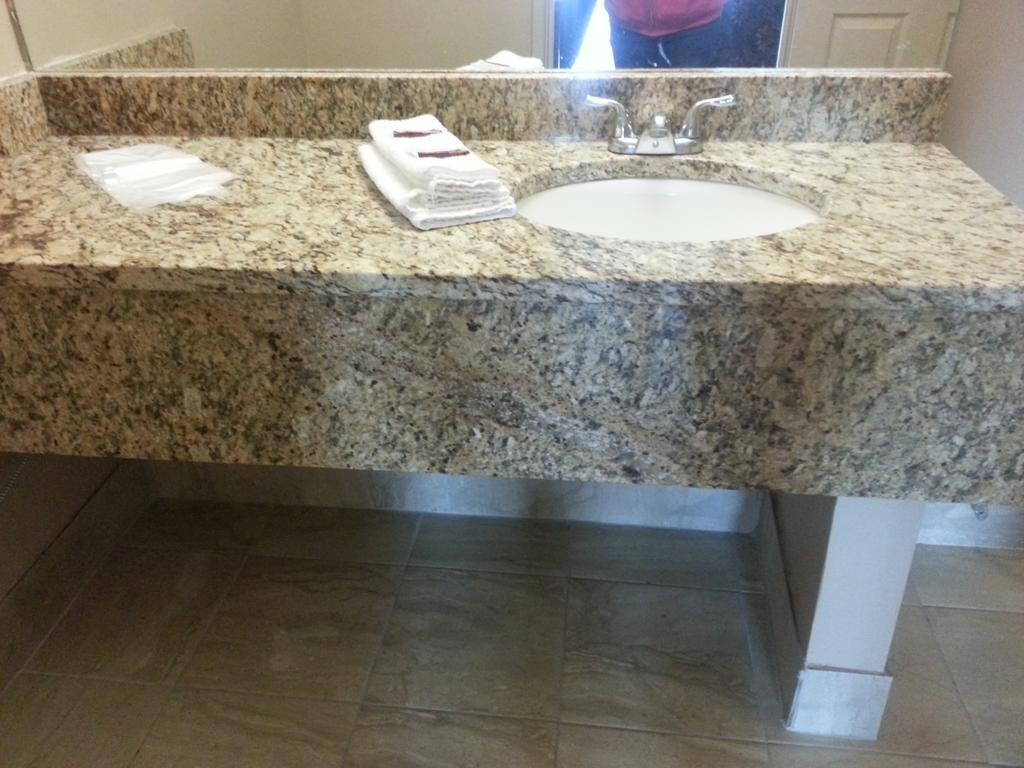 America'S Best Inn & Suites Clarksville Clarksville (Clark County) Zewnętrze zdjęcie