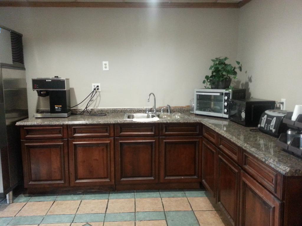 America'S Best Inn & Suites Clarksville Clarksville (Clark County) Zewnętrze zdjęcie